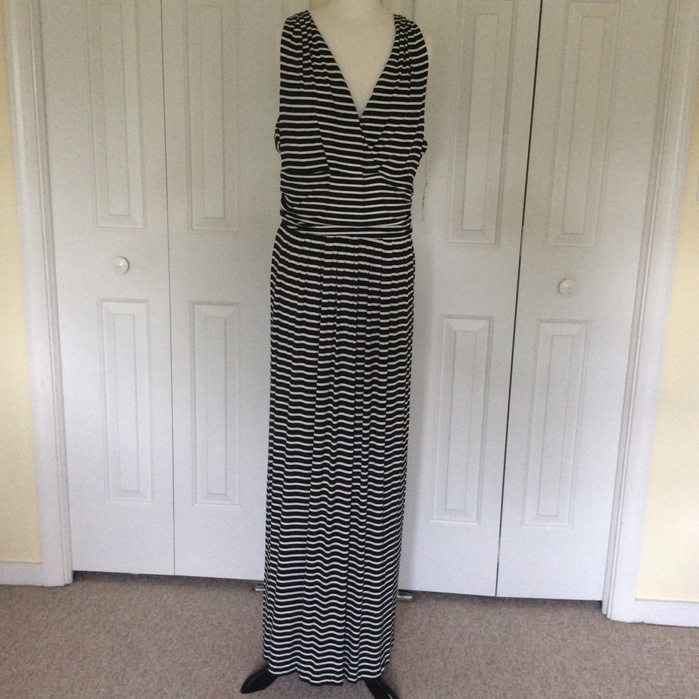 CHAUS - Black and white maxi dress.
